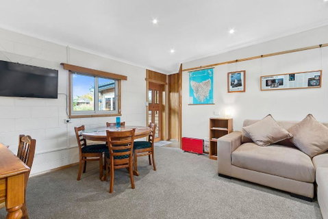 Forty South Cottage - A Secluded Waterside Getaway - Accommodation Fremantle 1