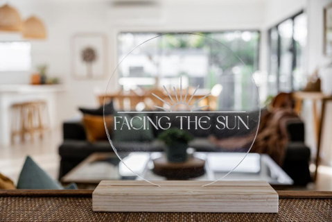 Facing The Sun 5 Min Walk To Beach & Sleeps 8 - Accommodation Fremantle 4