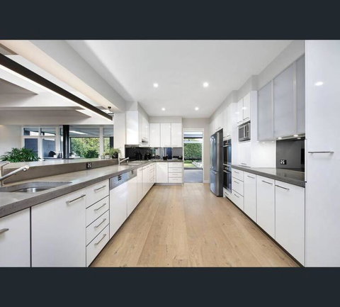 Family And Resort-style Setting - Accommodation Fremantle 2