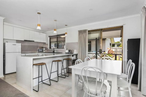 Family Fun By The Sea - Accommodation Fremantle 3