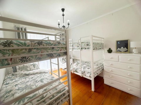 Family Seaside Sanctuary - Accommodation Fremantle 3