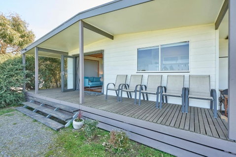 Far View - Pet Friendly, Free Wifi - Accommodation Fremantle 3