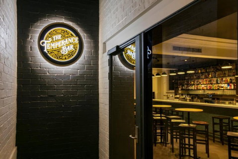 Farmers Home Hotel - Accommodation Fremantle 1