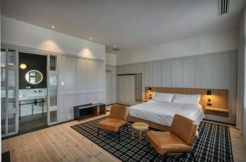 Farmers Home Hotel - Accommodation Fremantle 2