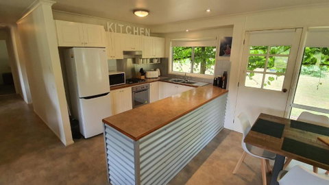 Feathertop Views And Barn - Accommodation Fremantle 3