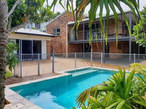 Feel The Magic Of Moffat Steps To The Beach Cafes - Accommodation Fremantle 0