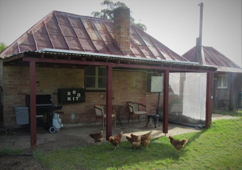 Fernbrook Cottage - Accommodation Fremantle 0