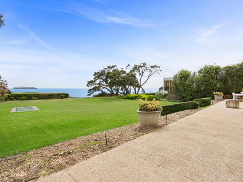 Fishermans Beach Cliff Top - Accommodation Fremantle 1