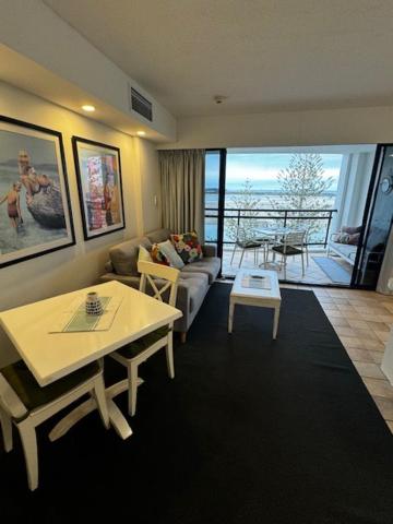 Five O Clock Somewhere - Accommodation Fremantle 3