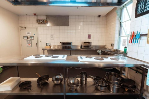 Flinders Backpackers - Accommodation Fremantle 3