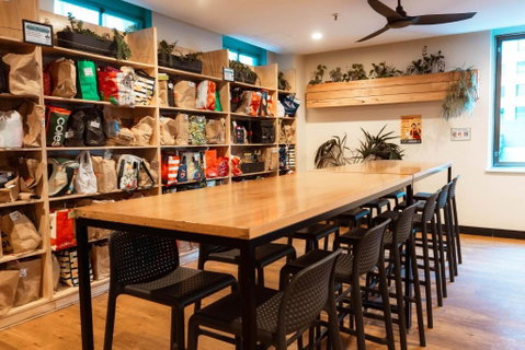 Flinders Backpackers - Accommodation Fremantle 2