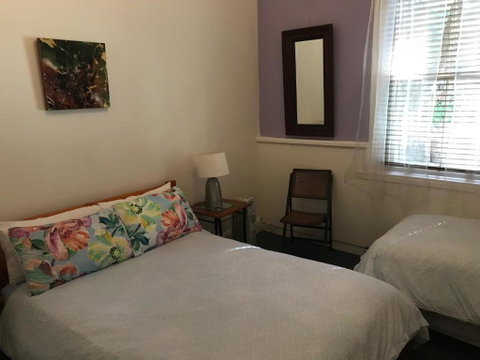 Flying Fox Backpackers - Accommodation Fremantle 2