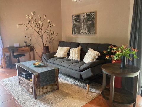 Forest Lodge: Bali-Style Retreat - Accommodation Fremantle 2