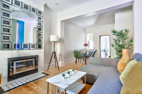 Gorgeous 2 Bedroom House Ultimo 2 E-Bikes Included - Accommodation Fremantle 3