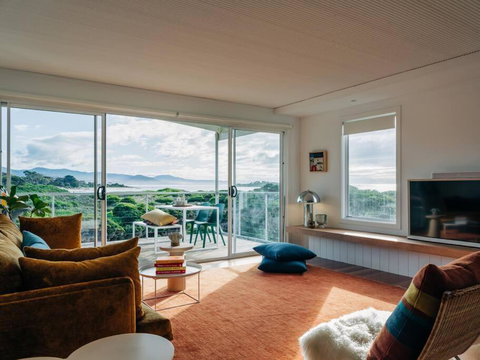 Frankie Beach House - Accommodation Fremantle 0