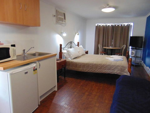 Fremantle Village - Accommodation Fremantle 0