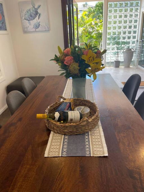Freshwater Hideaway - Oasis By Beach - Accommodation Fremantle 3
