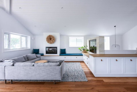 Freshwater Villa - Seconds To The Beach - Accommodation Fremantle 1