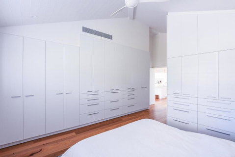 Freshwater Villa - Seconds To The Beach - Accommodation Fremantle 4