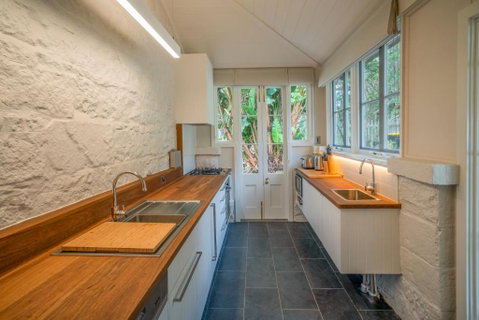 Gardeners Cottage - Accommodation Fremantle 1
