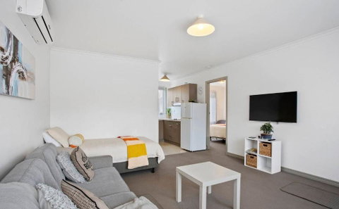 Geelong Serviced Apartments By Short & Long Stays - Accommodation Fremantle 4