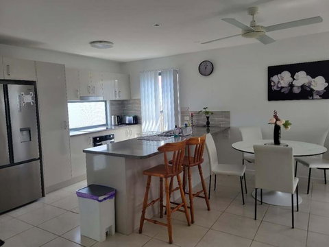Glass House Mountains Retreat - Accommodation Fremantle 1