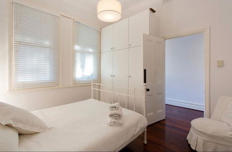 Gorgeous Subiaco Cottage - Accommodation Fremantle 3