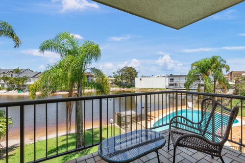 HACIENDA- CANAL VIEWS AND COMFORT - Accommodation Fremantle 3
