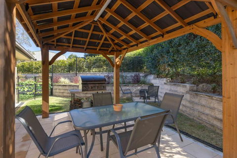 Hinterland Breakfast Deal - First Night! - Accommodation Fremantle 1