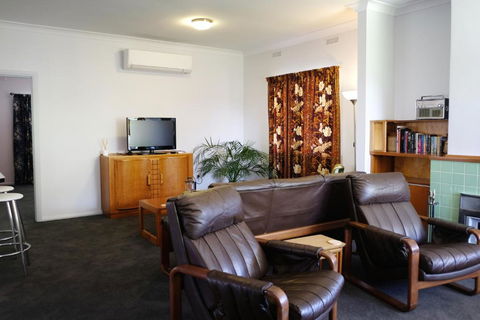Hoopers Cottage - Accommodation Fremantle 2