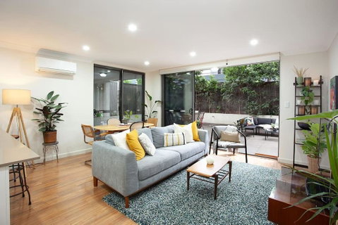 Huge 3 Bed Camperdown Garden Apt W Parking Aircon - Accommodation Fremantle 0