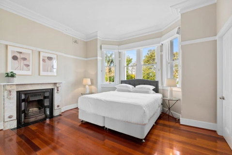 Huge Harbour View Apartment In Historic Home - Accommodation Fremantle 2
