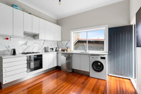 Huge Harbour View Apartment In Historic Home - Accommodation Fremantle 3