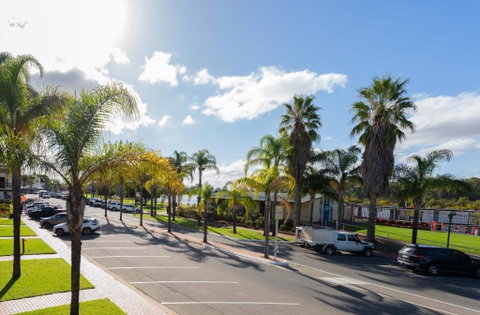 Hotel Renmark - Accommodation Fremantle 1