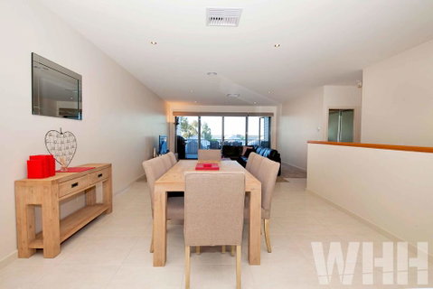 Adelphi Views On Luton - Woodlands - Accommodation Fremantle 3