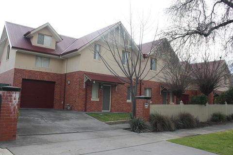 Albury Suites - Schubach Street - Accommodation Fremantle 3
