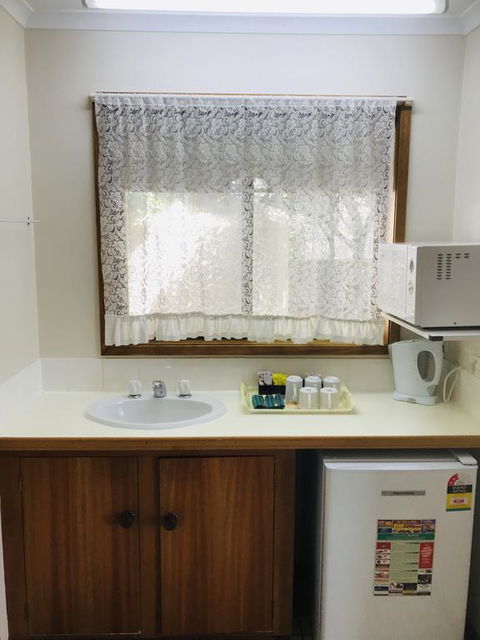 Alfred Motor Inn - Accommodation Fremantle 3