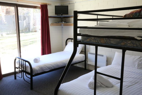 Alpha 8 - Accommodation Fremantle 2