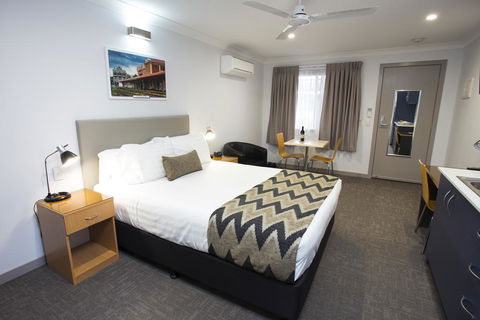 Altitude Motel Apartments - Accommodation Fremantle 2