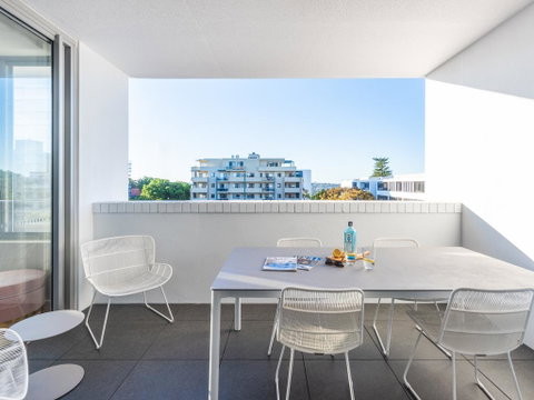 Amari Five Zero Three - Accommodation Fremantle 2
