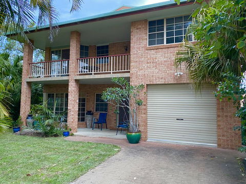 Amazing Beach House - Accommodation Fremantle 0