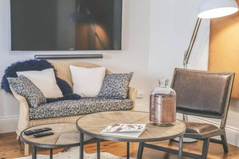 Ambrose On Byng - Central Location W/ 2 Bathroom - Accommodation Fremantle 2