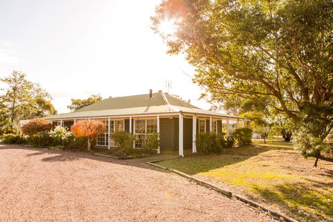 Among The Vines - Accommodation Fremantle 0