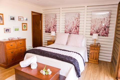 Among The Vines - Accommodation Fremantle 2