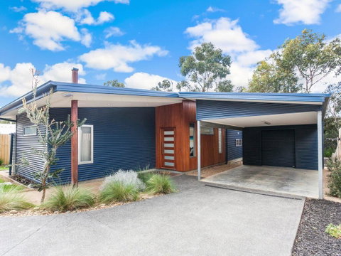 ANGLE BY THE SEA - Anglesea - Accommodation Fremantle 0