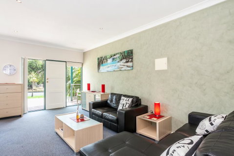 Anglesea River Apartments - 2 Bed Unit 2/4 - Accommodation Fremantle 1