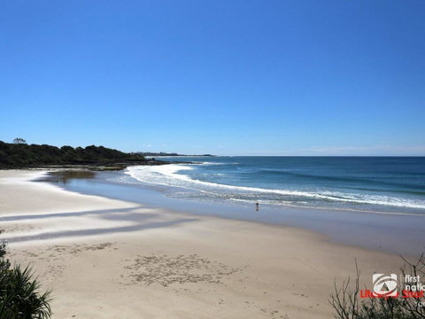 Angourie Blue 1 - Great Ocean Views - Surfing Beaches - Accommodation Fremantle 3