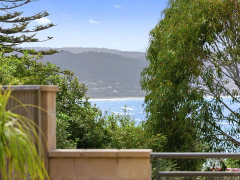 APARTMENT 23 PACIFIC APARTMENTS - Sit On The Deck And Soak In The View - Accommodation Fremantle 0