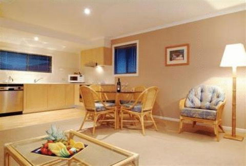 Aqualuna Beach Resort - Accommodation Fremantle 2