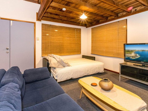 Aqualuna- Excellent Surfing Beaches. - Accommodation Fremantle 2